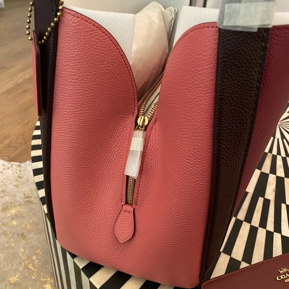 COACH HADLEY HOBO HANDBAG IN COLORBLOCK - Picture 8 of 9